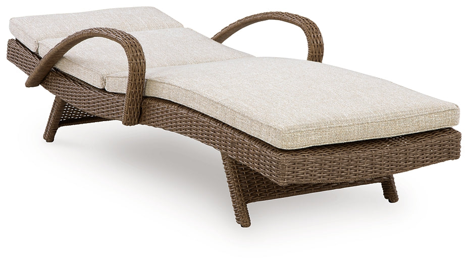 Laguna Heights Chaise Lounge with Cushion