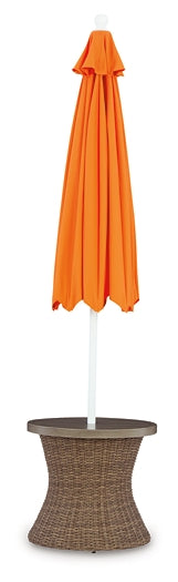 Laguna Heights Round End Table w/UMB OPT