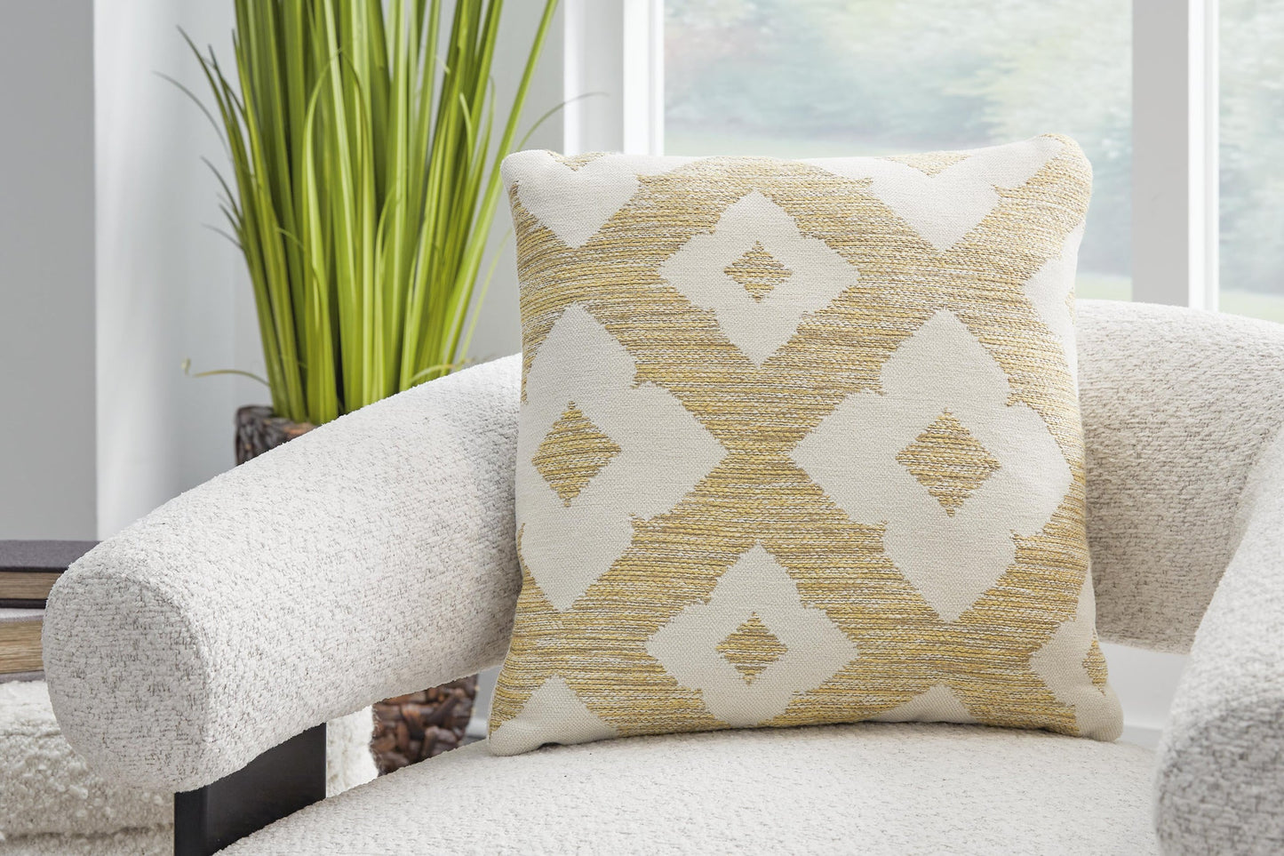 Brockner Next-Gen Nuvella I/O Pillow
